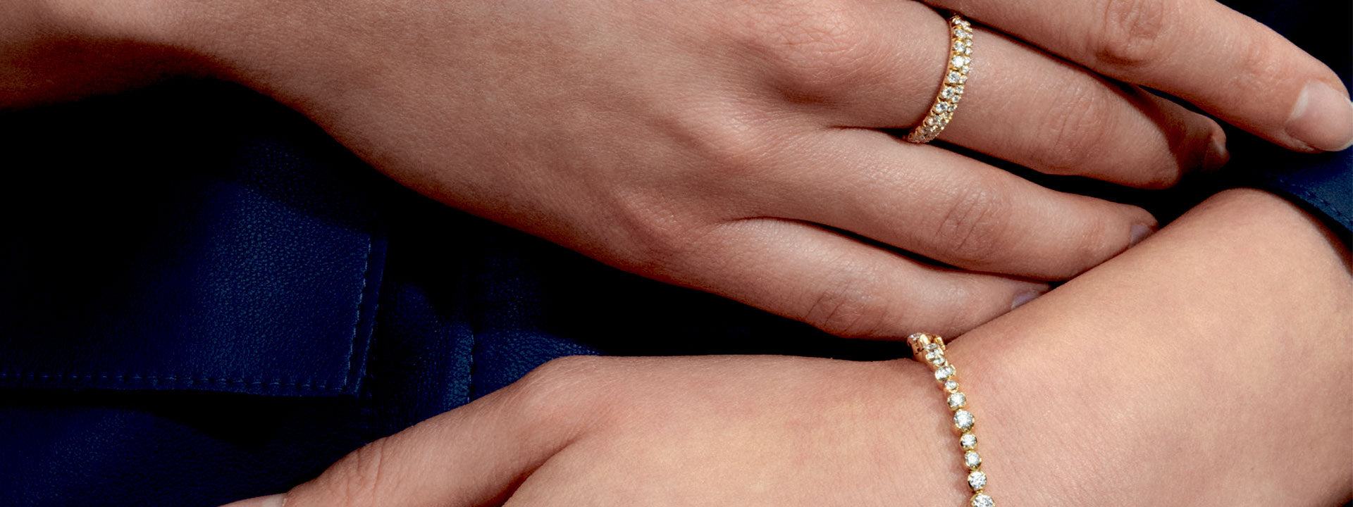 Georg Jensen Signature Diamonds ring og armbånd i guld