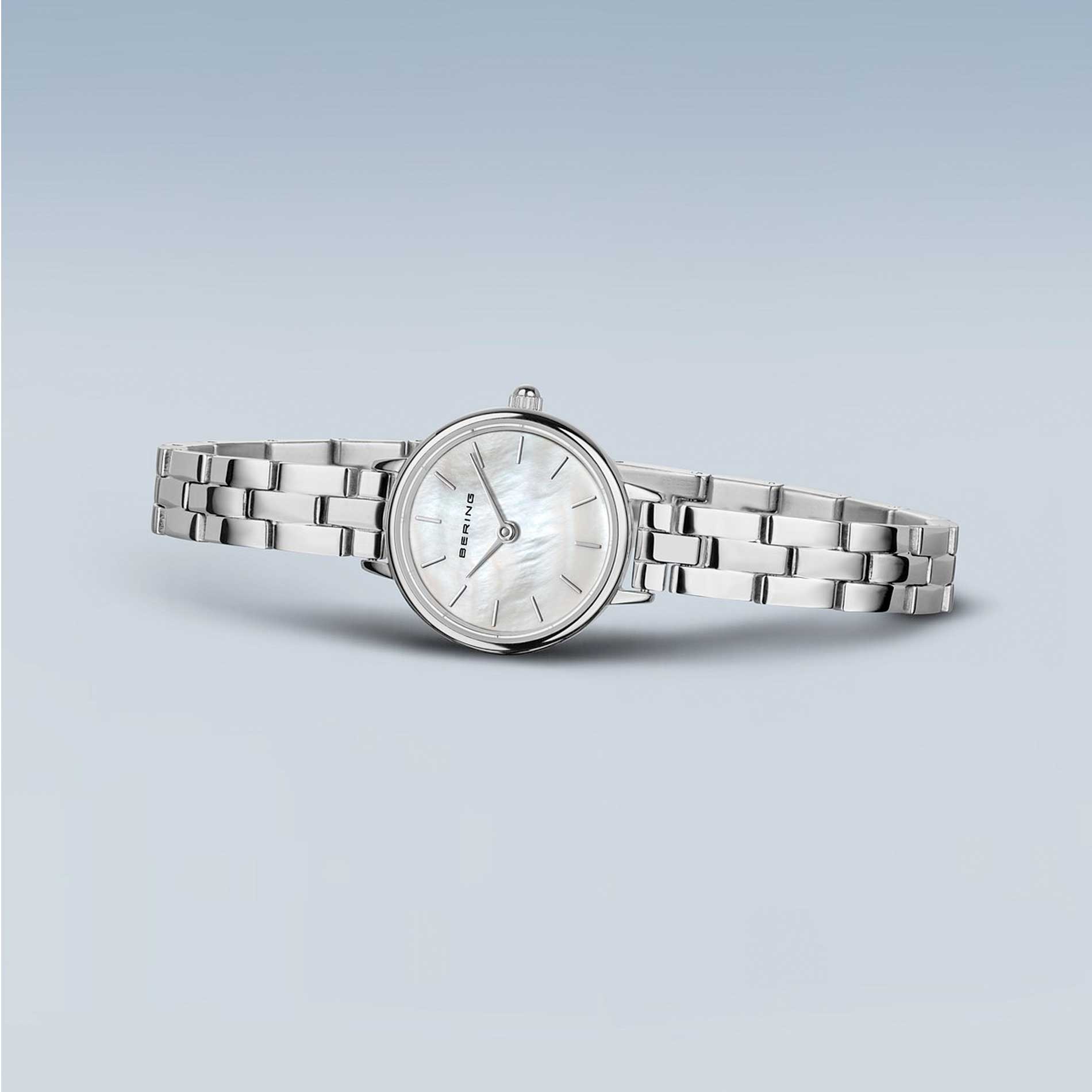 Bering ur i stål med perlemor skive