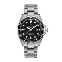Certina DS Action Diver herreur i rustfrit stål med sort skive, set forfra