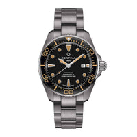 Certina DS Action Diver herreur i titanium med sort skive, set forfra