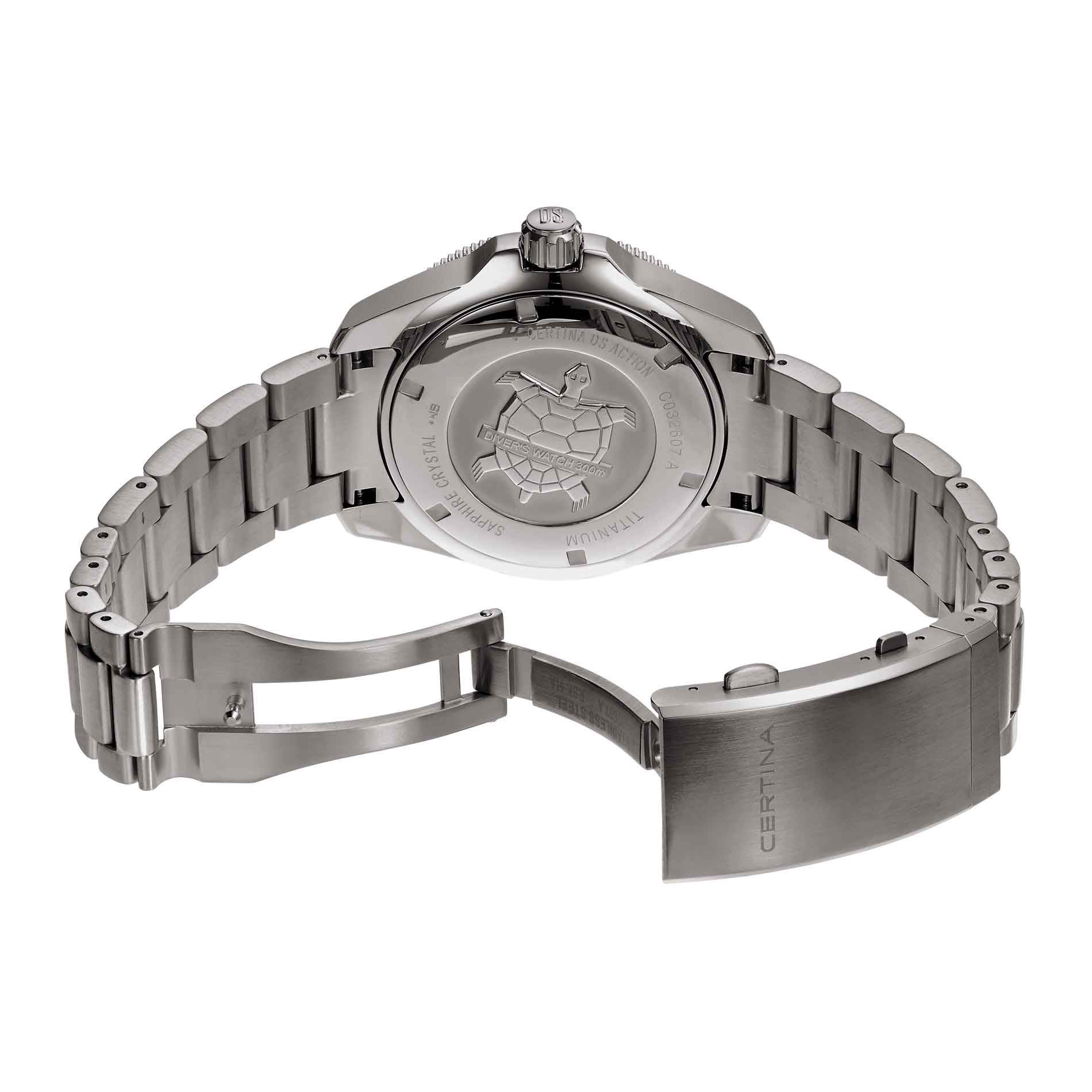 Certina DS Action Diver herreur i titanium med sort skive, set bagfra