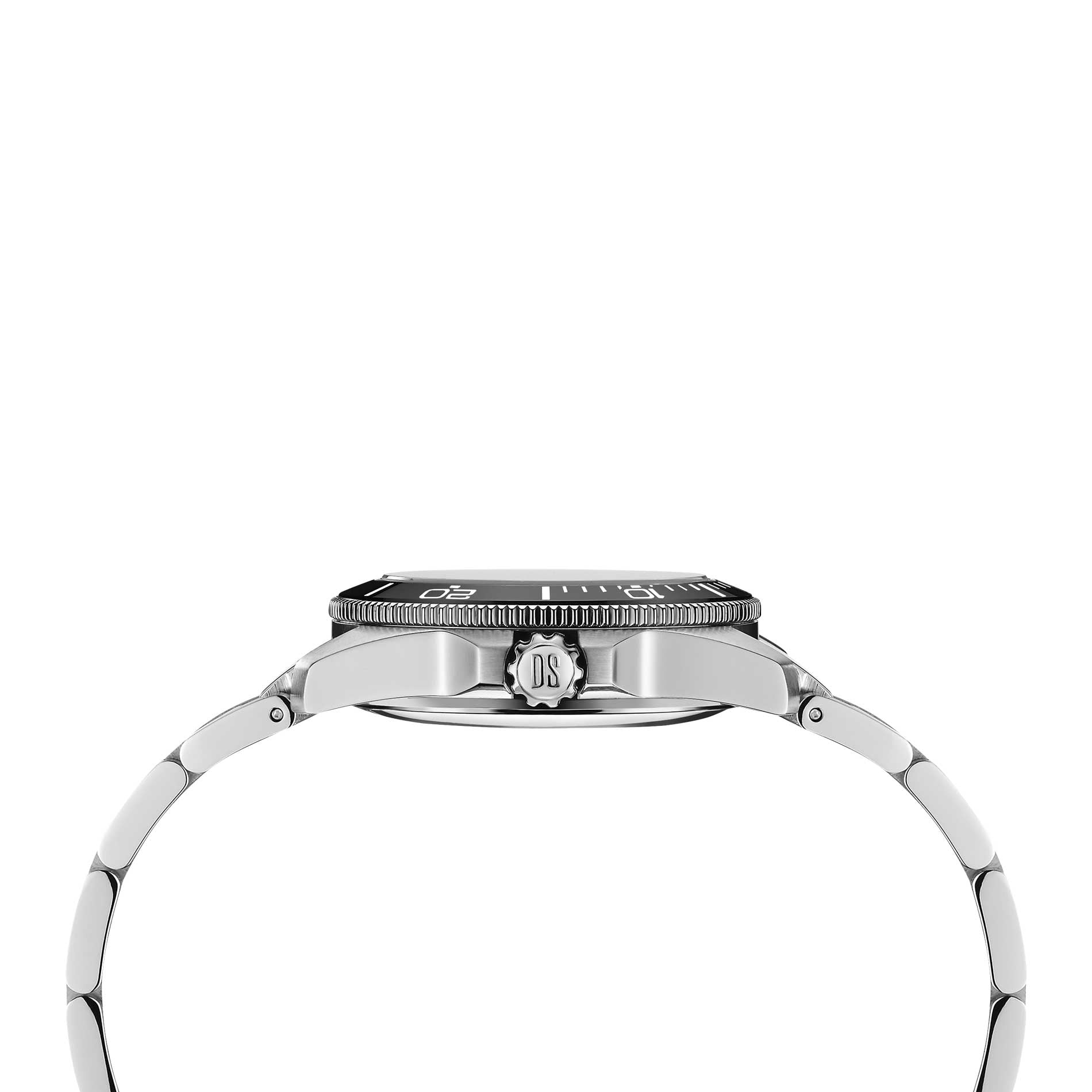 Certina DS Action damedykkerur i stål med sort skive, set fra siden