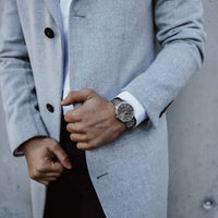 Certina DS Caimano ur i titanium med grå skive, på håndled