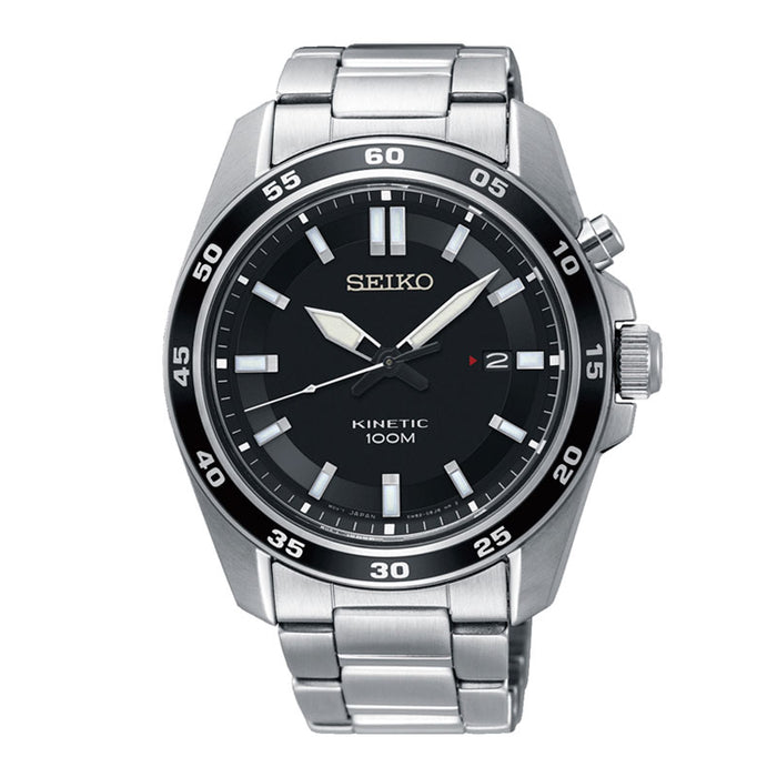 Seiko herreur i stål med sort urskive og sort krans. Uret ses forfra.