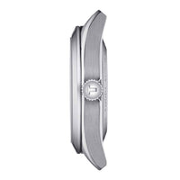 Automatisk herreur i stål med isblå urskive fra Tissot, set fra siden