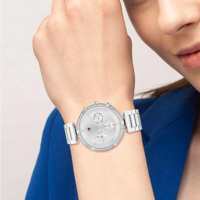 Tommy Hilfiger ur i stål med sølv skive og sten på kransen