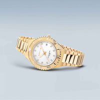 Bering ur i guldtonet rustfrit stål med hvid skive