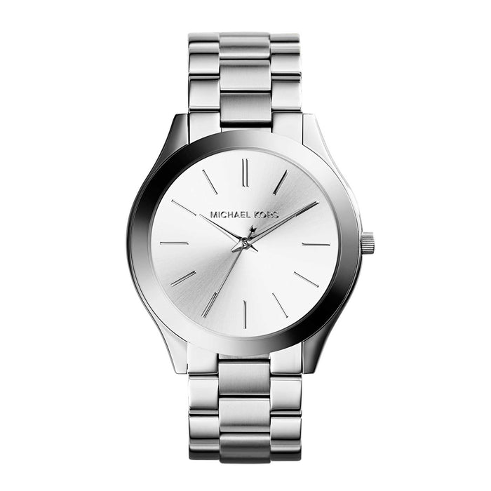 Michael Kors Slim Runway MK3178 dameur i rustfrit stål. Uret har en flot sølv-urskive med indeksmarkeringer på. Uret er set forfra.