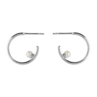 Pernille Corydon creoler i sølv med en enkelt perle