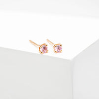 Forgyldte ørestikker med pink zirkonia sten