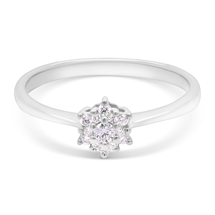 Diamantring i hvidguld med stjernedesign