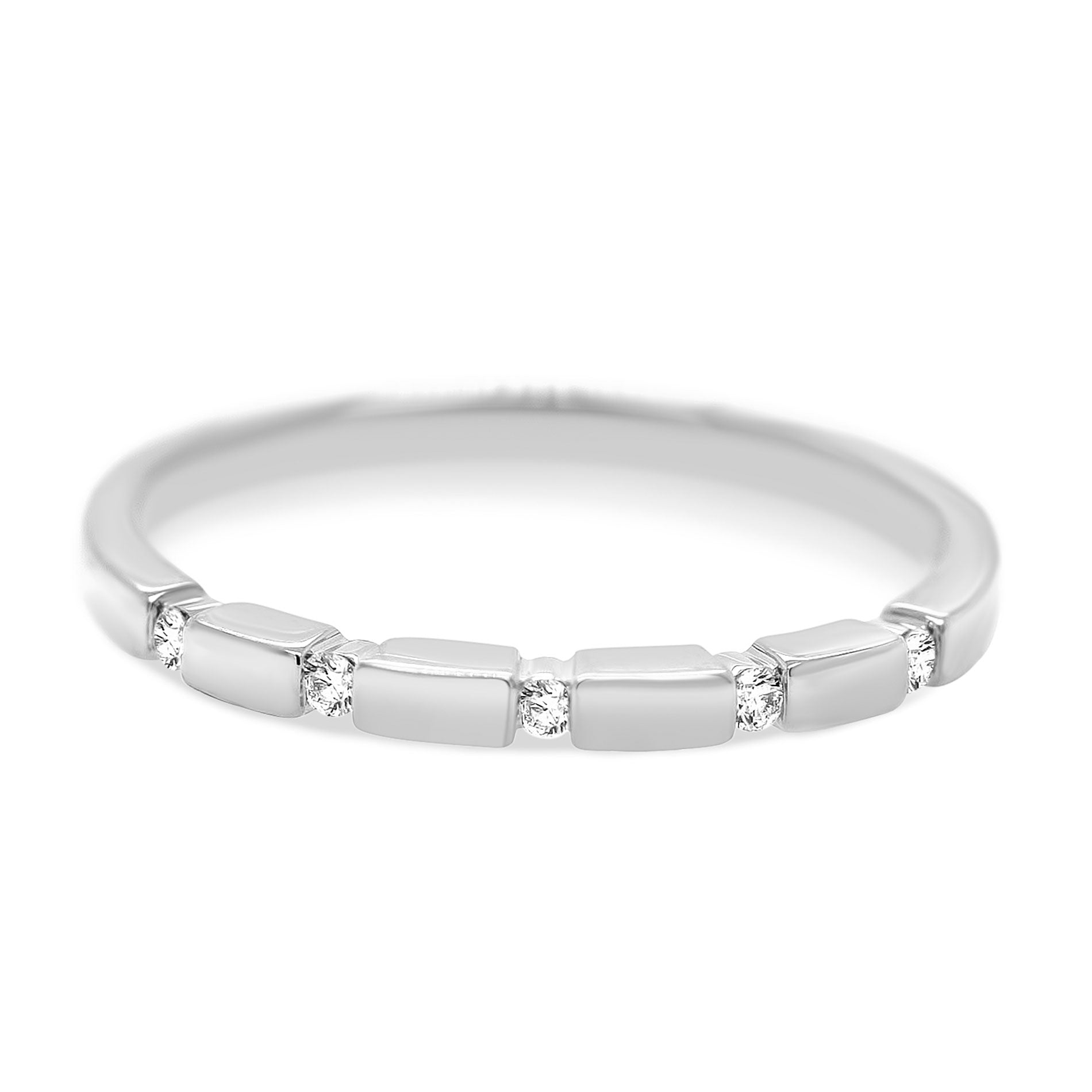 Hvidguldsring med diamanter