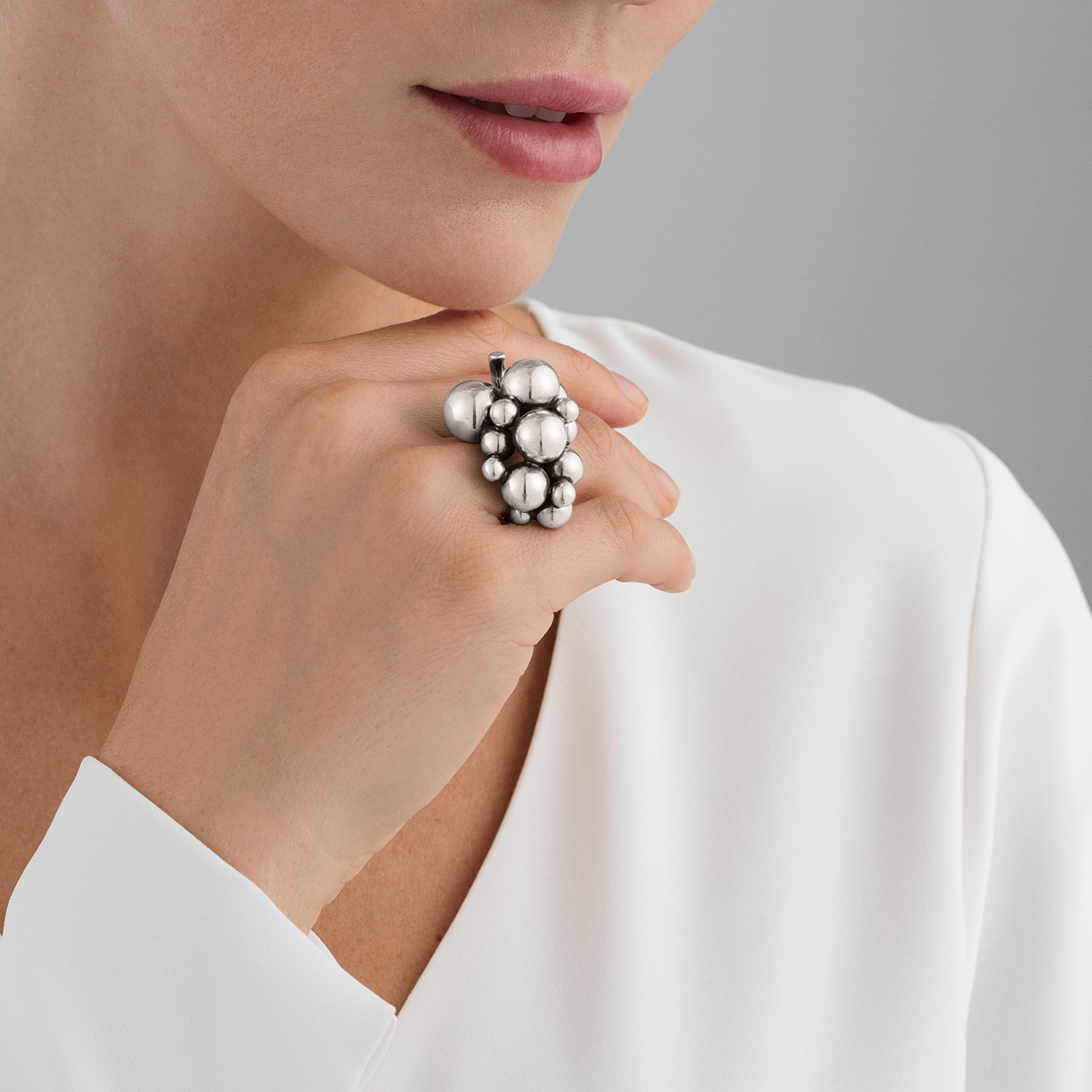 Georg Jensen Moonlight Grapes stor ring i sølv