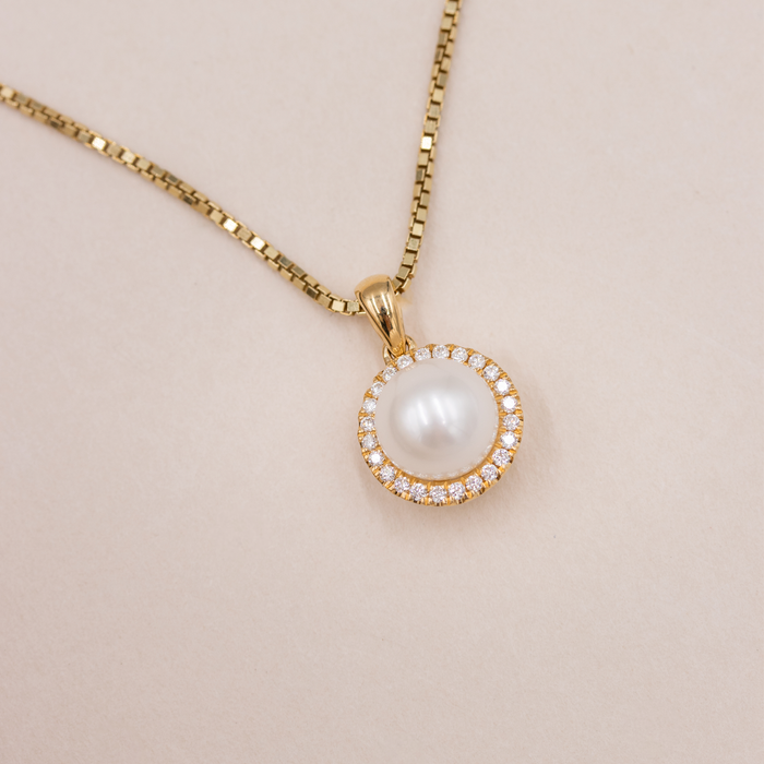 Detaljebillede af Ocean vedhæng med 0,11 ct. diamanter
