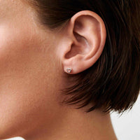 Pernille Corydon ørestikker