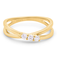 Guldring med tre diamanter