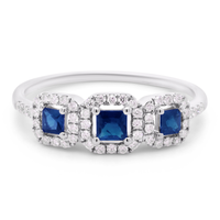 Ring i hvidguld med diamanter og safir