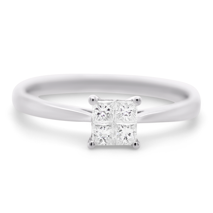 Ring i hvidguld med fire hvide diamanter