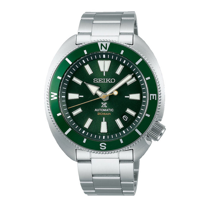 Seiko herreur i stål med grøn urskive. Uret ses forfra.