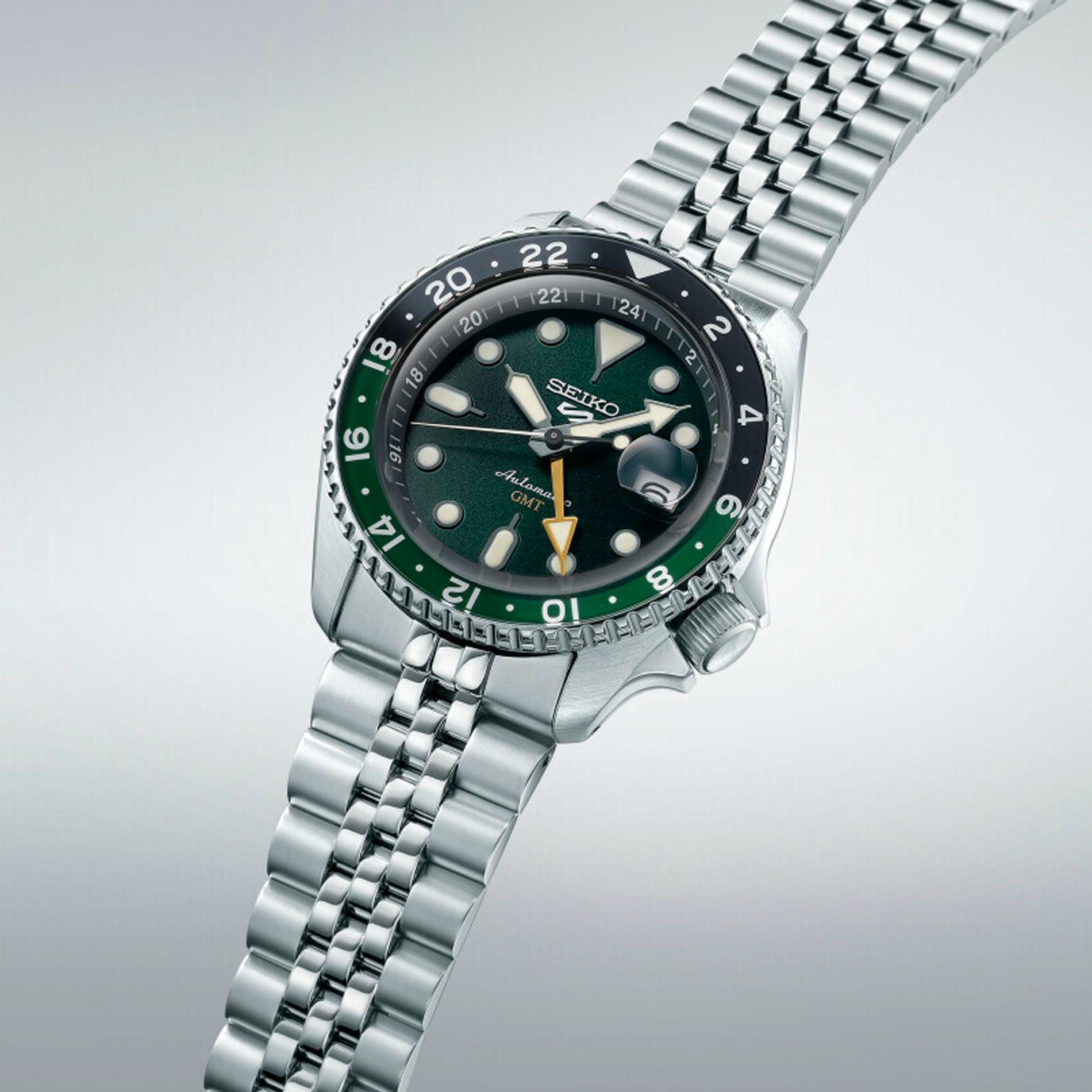 Seiko 5 Sports Automatic GMT med grøn skive