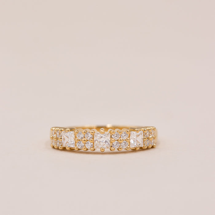 Frontvisning af Venice ring med klare zirkonia
