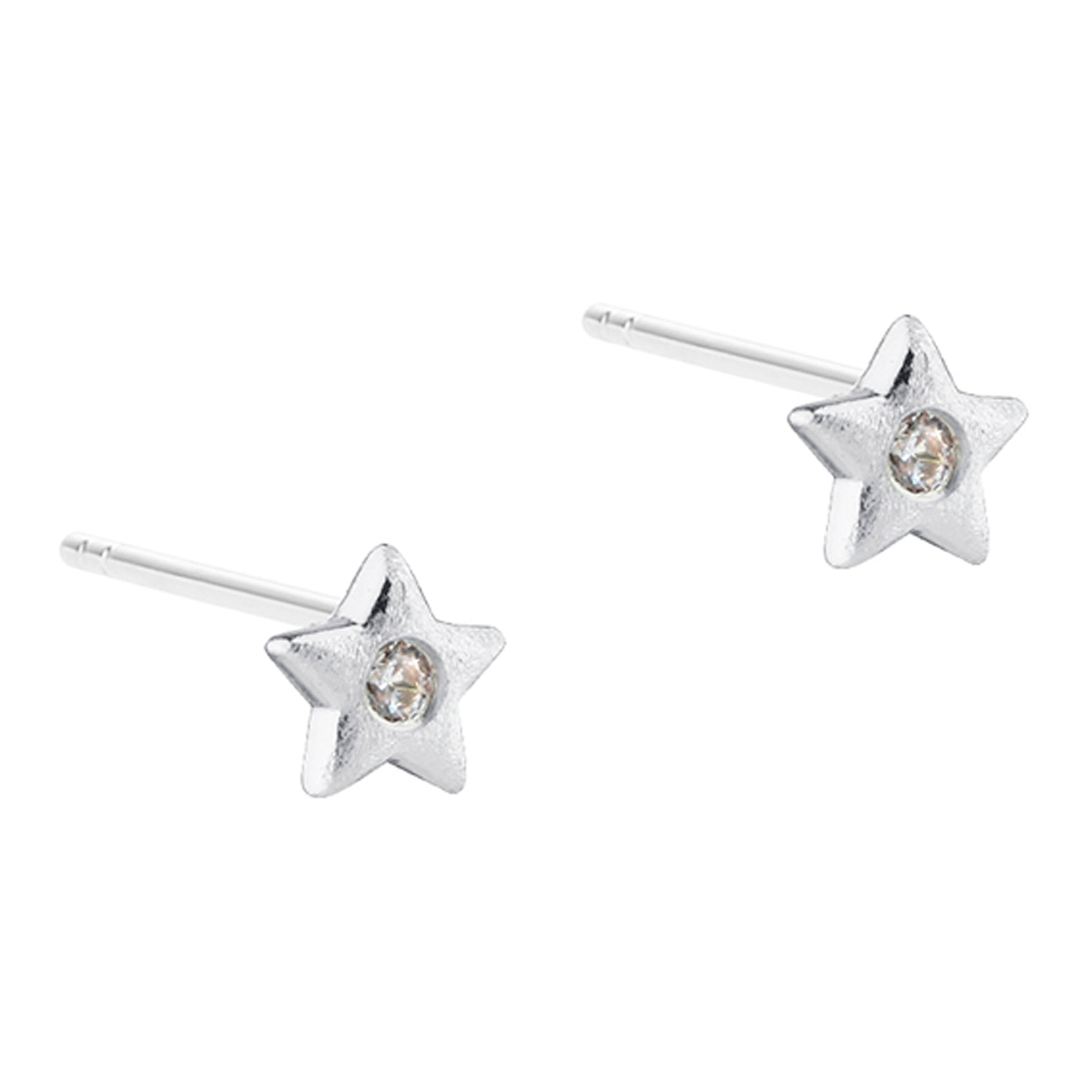 Aqua Dulce Dreamlit Small Star ørestikker i sølv med klar zirkonia og stjernedesign