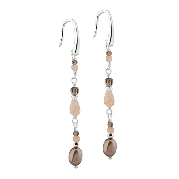 Aqua Dulce Meadow Mix øreringe i 925 sterling sølv med ferskenfarvede sunstones, røgkvarts og brune ferskvandsperler
