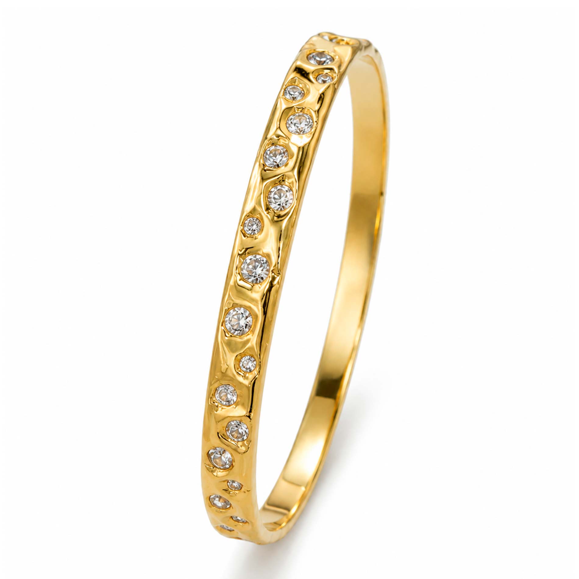 Bay by Aqua Dulce Claire Stardust Bangle armbånd i forgyldt stål med klare zirkonia