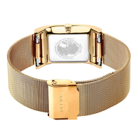 Bering Classic 10426-333-S med guldfarvet mesh-lænke set fra bagsiden