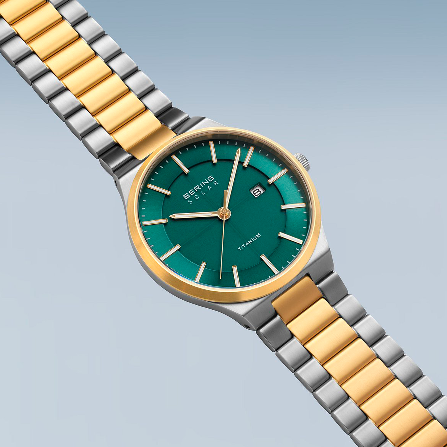 Bering Solar 14439-718 herreur med grøn urskive i elegant tofarvet titaniumdesign