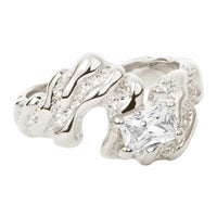 Camille Brinch Flare Zebra Ring i 925 sterling sølv med hvid zirkonia og organisk Zebra-design