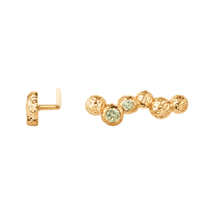 Camille Brinch Wavy Gem Dots earclimbers i forgyldt 925 sterlingsølv med grønne naturskabte ædelsten