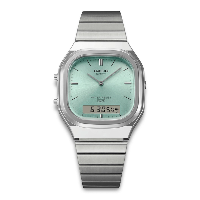 Casio Vintage AQ-240E-2AEF med lyseblå urskive