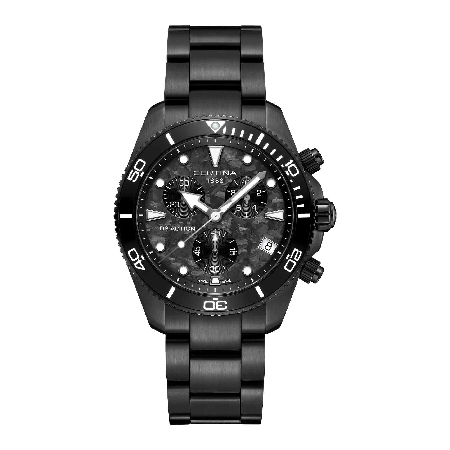 Certina DS Action Chrono 42 mm herreur med sort carbon-urskive, sort PVD-lænke og kronograf