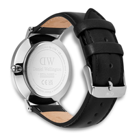 Bagside af Daniel Wellington Classic Day Date ADW00100832 med sort læderrem