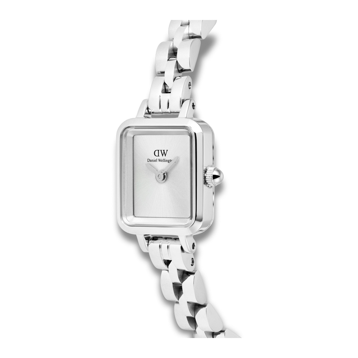 Nærbillede af Daniel Wellington Quadro Mini 3-Link 15 mm med firkantet urkasse