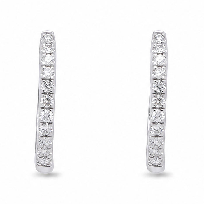 Diamond Hoops i 18 karat hvidguld med 22 hvide diamanter på i alt 0,18 carat