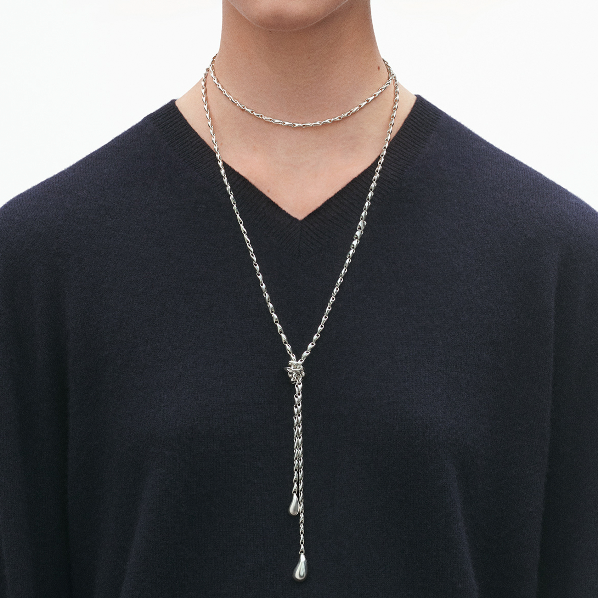 Detalje af Georg Jensen Reflect Lariat-halskæde i 925 sterlingsølv