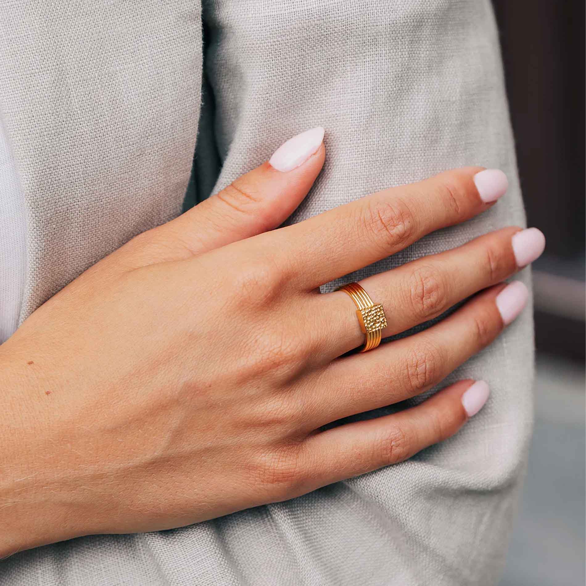 Izabel Camille x Simone Wulff ring i forgyldt