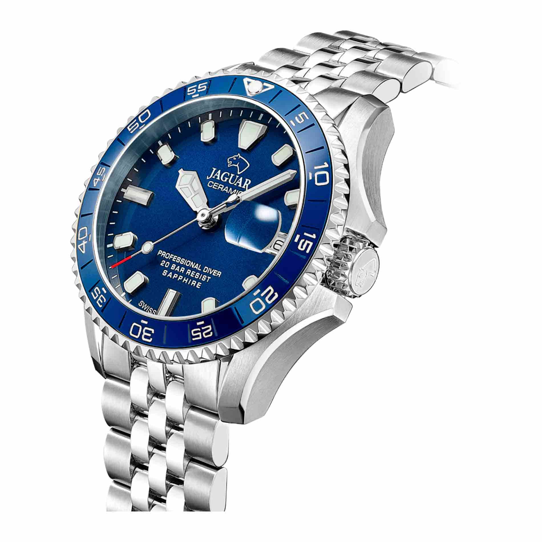 Jaguar Diver Ceramic J1054/2 set skråt fra siden med blå keramisk lynette og skruekrone