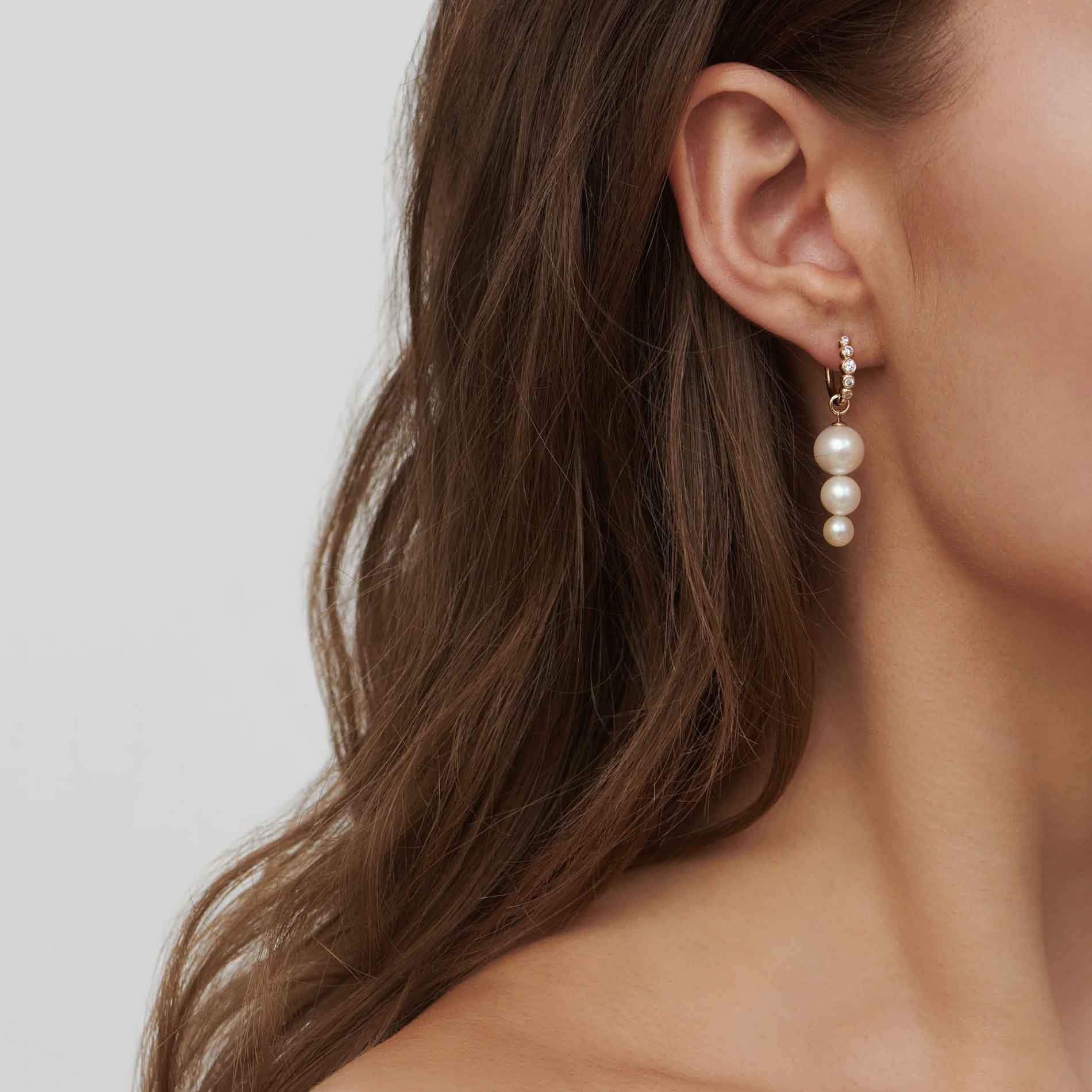 Perlevedhæng i 14 karat guld til øreringe fra Julie Sandlau