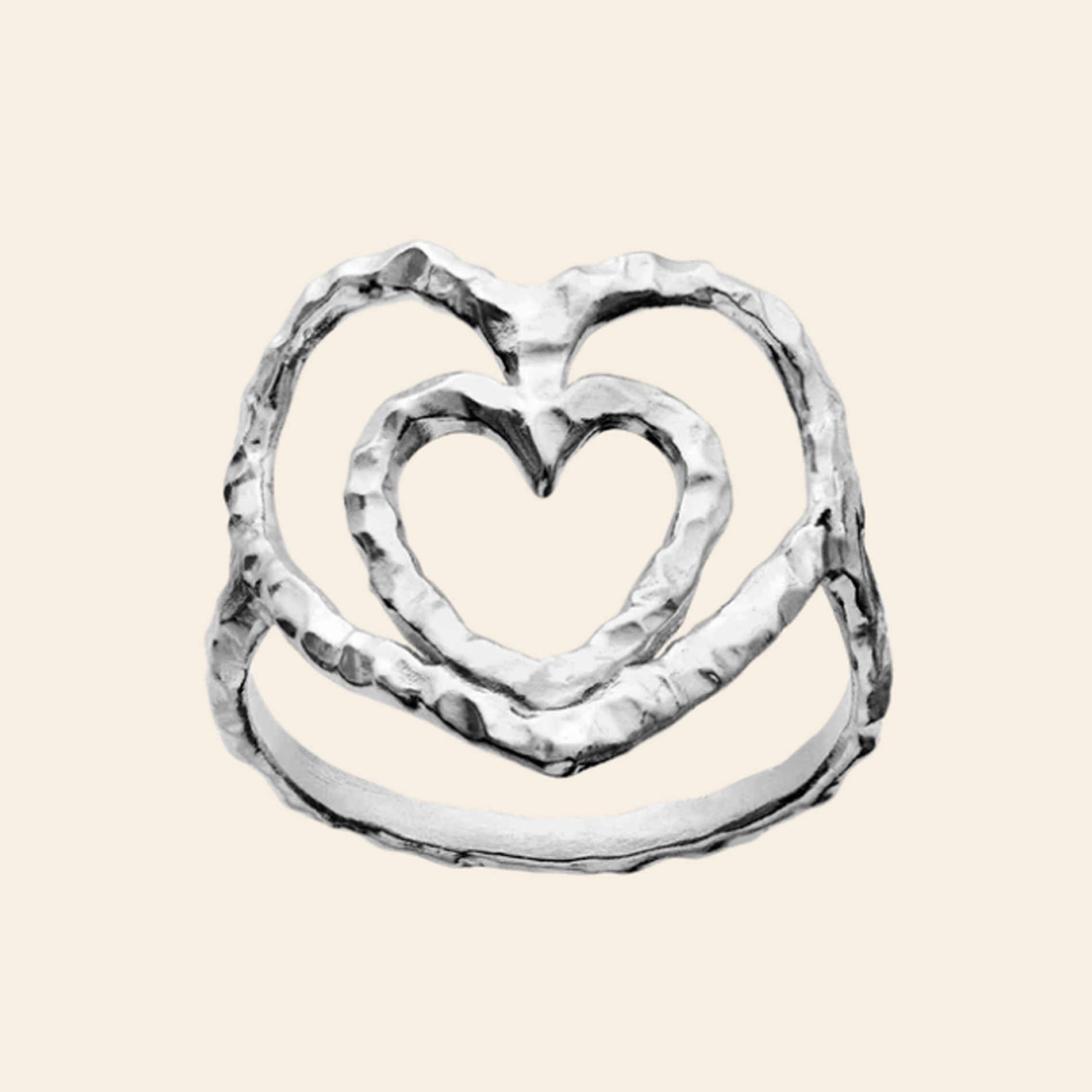 Maanesten Felicity ring i genanvendt sterlingsølv (925) med dobbelt hjerteformet design.