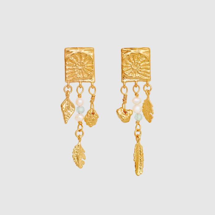 Maanesten Liz øreringe i forgyldt sterlingsølv med regnbue månesten og ferskvandsperle