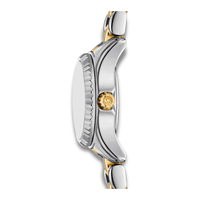 Sideprofil af Michael Kors Lexington dameur med riflet lynette.