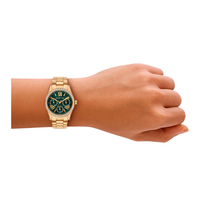Michael Kors Lexington MK4924 båret på håndled.