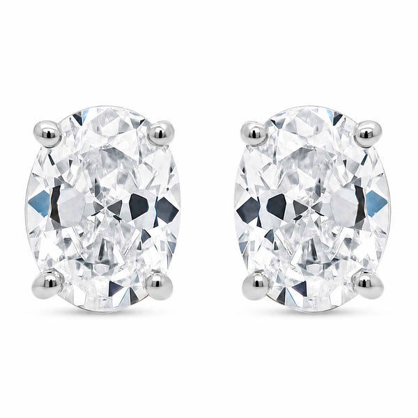 Oval-cut VIII ørestikker i sølv, 6x8 mm – produktbillede på hvid baggrund