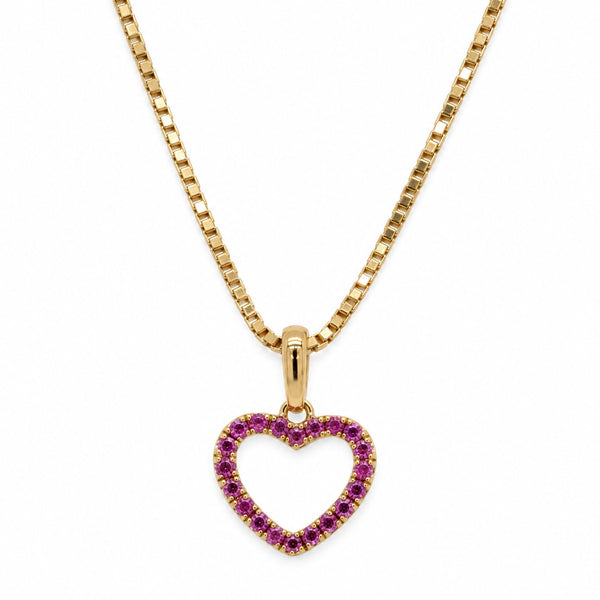 Pink Heart vedhæng i 18 karat guld – åbent hjerte med 20 pink safirer på i alt 0,12 carat, hvid baggrund
