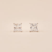 Princess-cut VI solitaire ørestikker i sterlingsølv med 6 mm zirkonia
