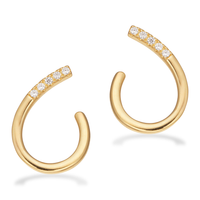 Scrouples øreringe i 8 karat guld med funklende zirkonia i åbent design