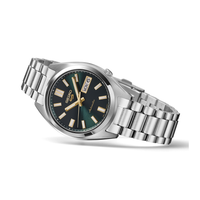 Seiko 5 Sports SRPL57K1 herreur med grøn urskive, dag-dato visning og stållænke